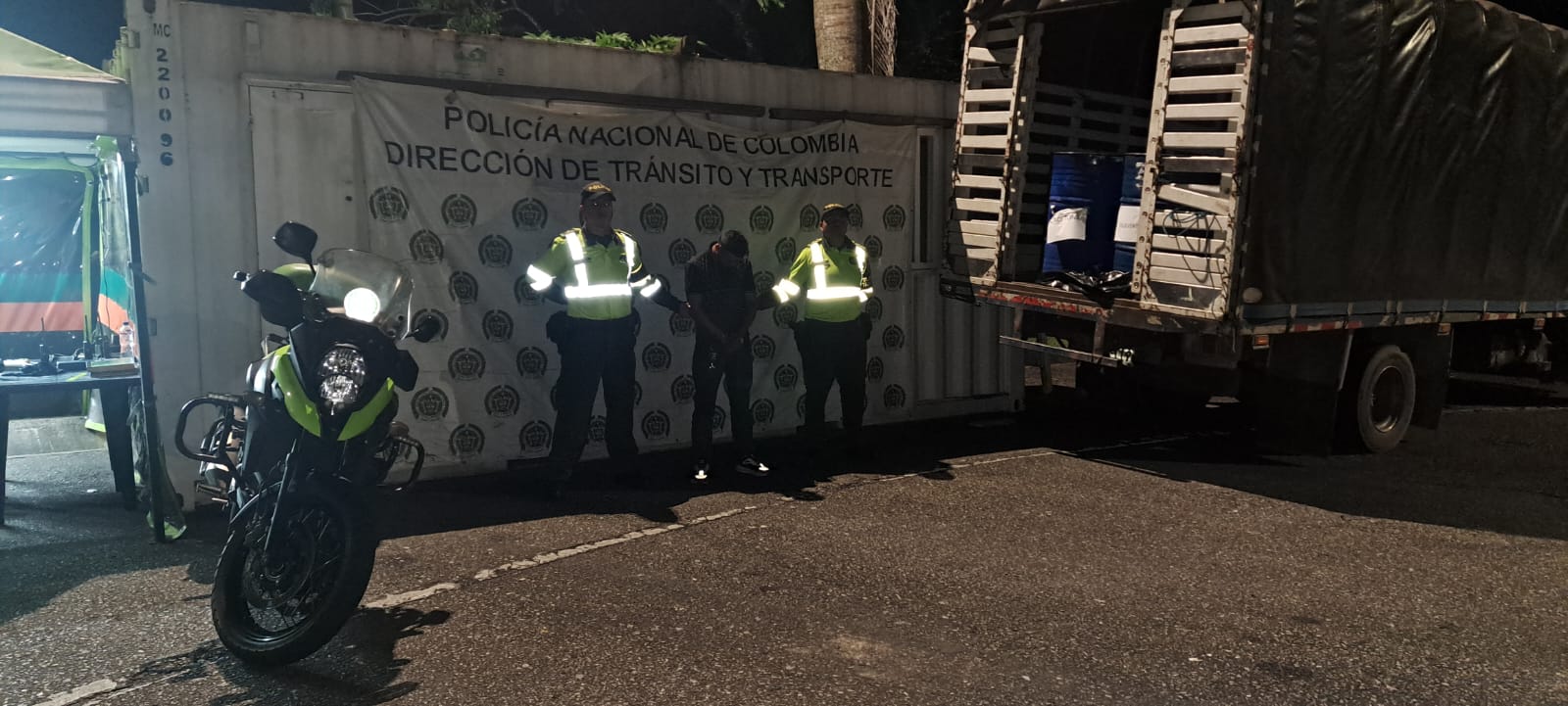 Polic A Logr La Captura De Un Hombre Quien Trasportaba Insumos