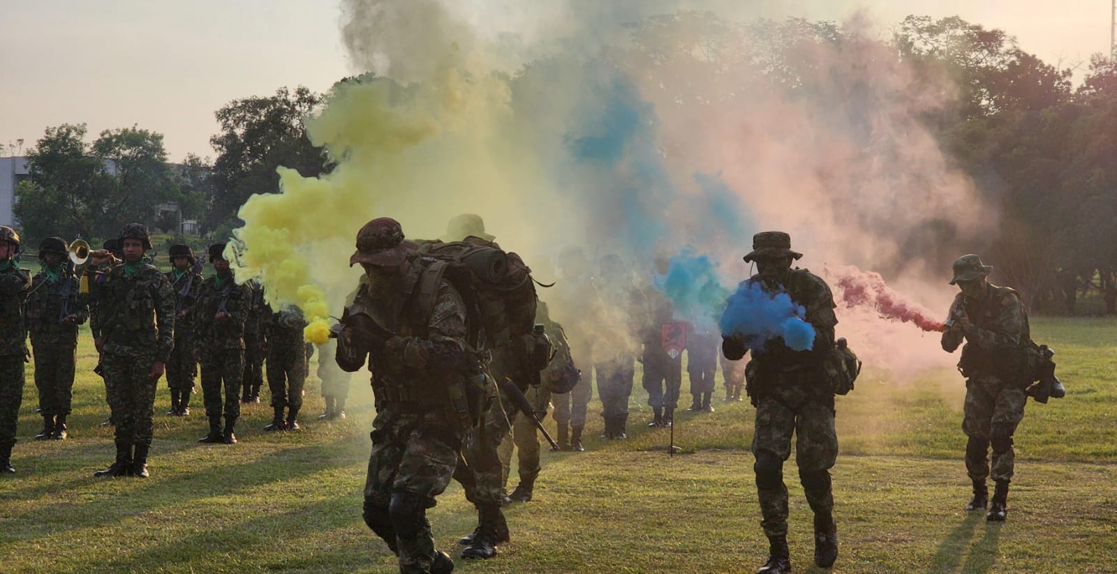 Photo: noticiasenlinea.com.co Colombian Army Non-Commissioned Officers Promoted in Guaviare